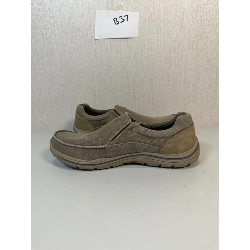 Skechers‎ Avillo Relaxed Fit Memory Foam Loafer Shoes Khaki 64109 Men 9.5